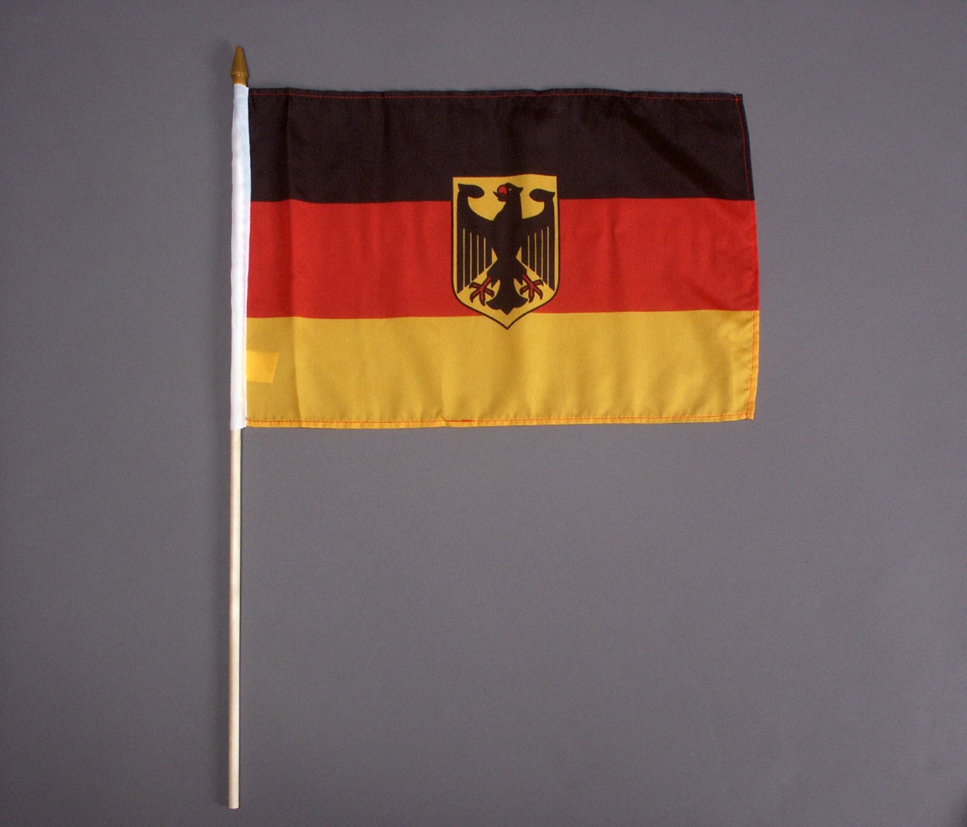Stockfahne&#x20;Deutschland&#x20;mit&#x20;Adler&#x20;30x45&#x20;cm